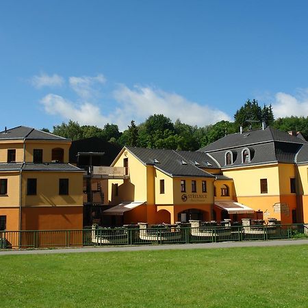 Hotel Strelnice Teplice nad Metují Exterior foto